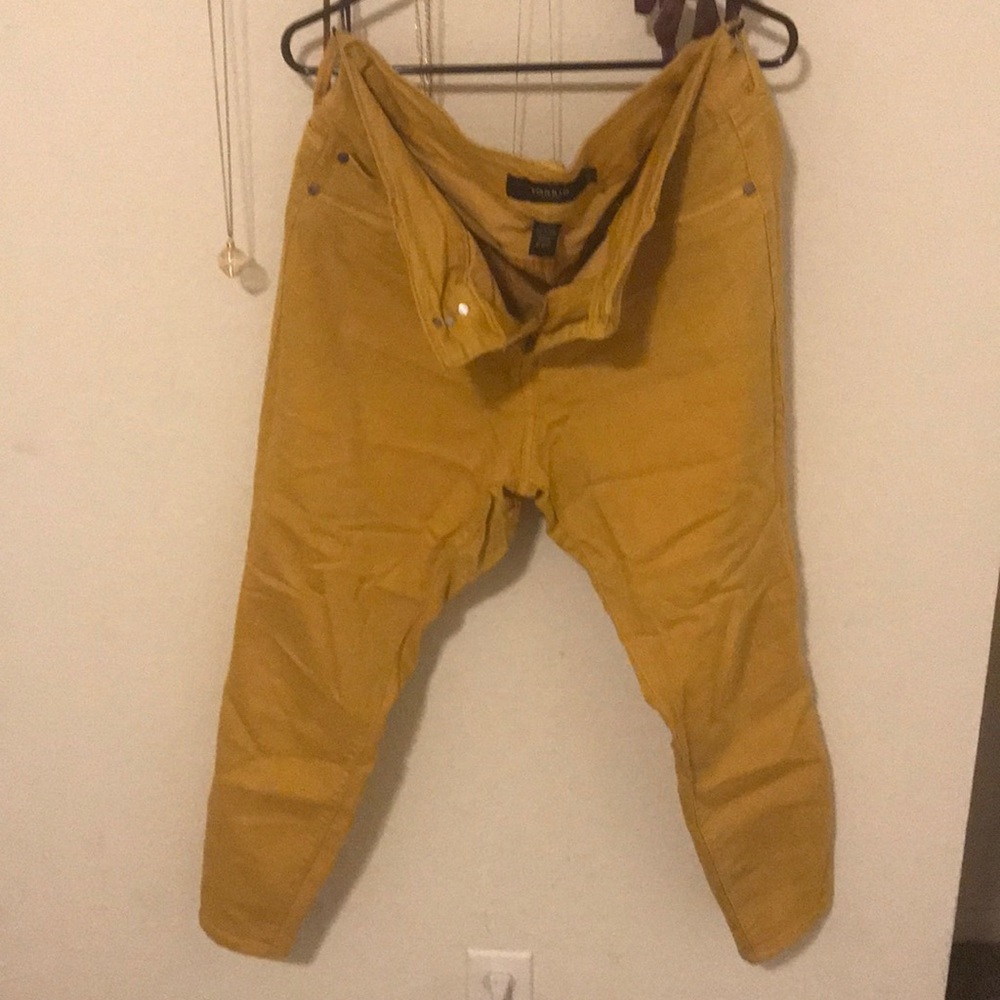 Mustard cropped jeans
